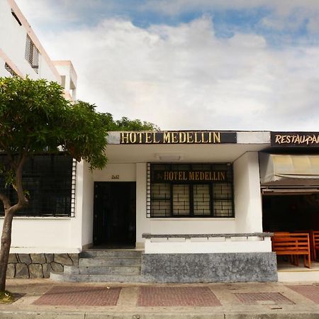Hotel Medellin ซันตามาร์ตา ภายนอก รูปภาพ